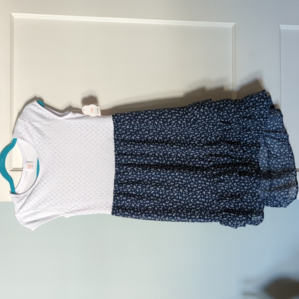 Girls Navy Blue and White floral dress.